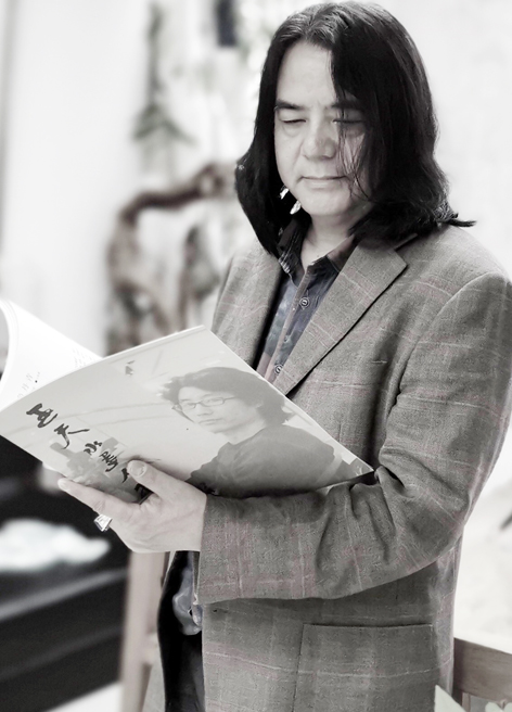 赵熙文笔名墨缘,老墨,砚耕斋主.1964年生于安徽,现居北京.