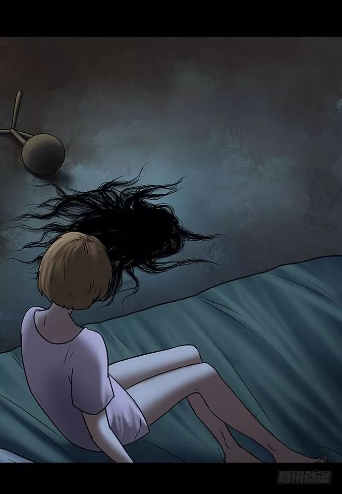 猎奇恐怖漫假发这个封面是不是有一点眼熟