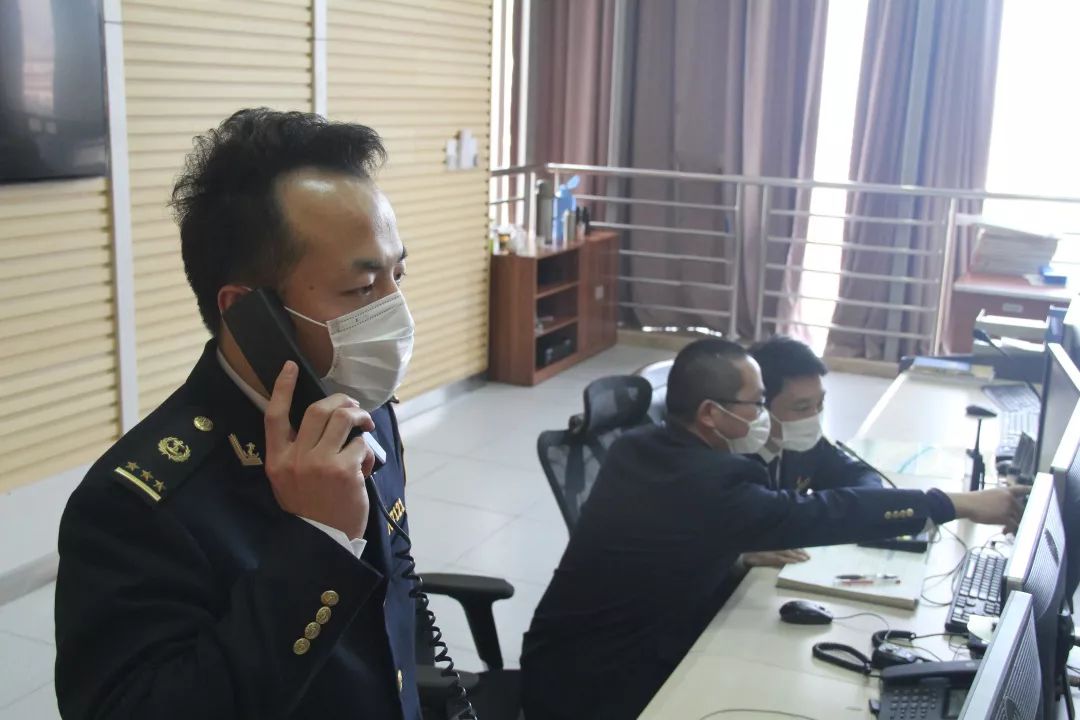 徐广波,江苏连云港籍,原本计划在假期陪父母在江阴团圆的他,从大年