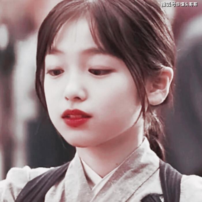其实从她现在的照片确实能看出来,长大之后的大后寿寿花没