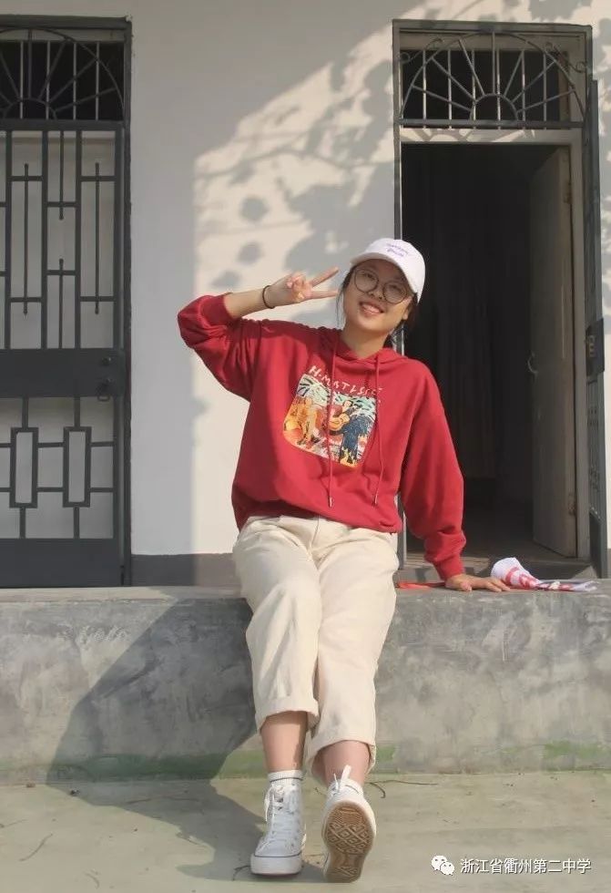 青山一道同云雨衢州二中学子录歌致敬抗疫一线英雄