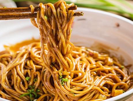 武汉热干面营养早餐最佳选择健康还美味3块钱解决全家早餐