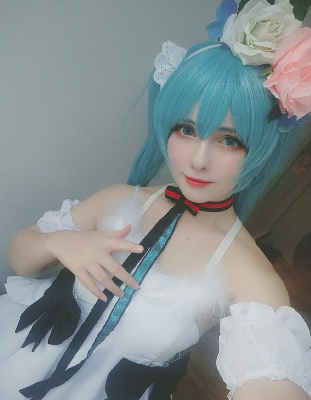 原創這位俄羅斯妹子cos的初音未來超可愛還上過日本電視