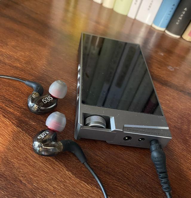 原创折腾老器材流行人声神器舒尔se535