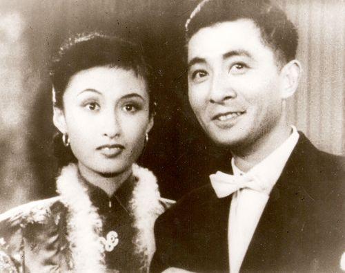 原创17岁寡妇三次结婚送走三任丈夫90岁的她大胆表白好想谈恋爱