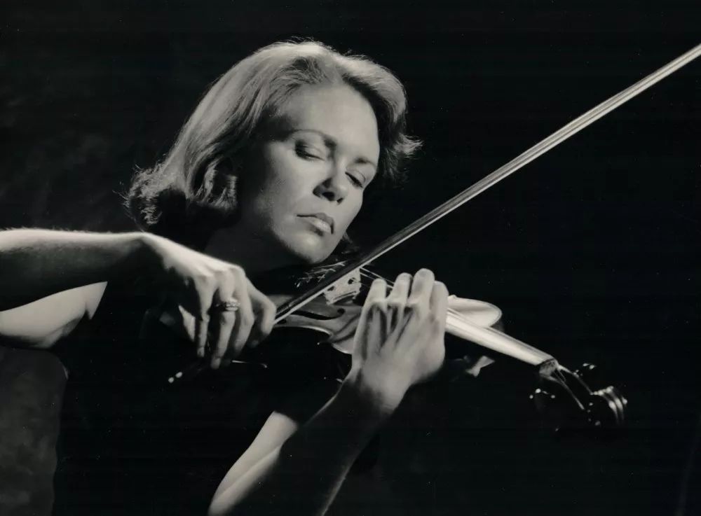小提琴大师斯特恩图片