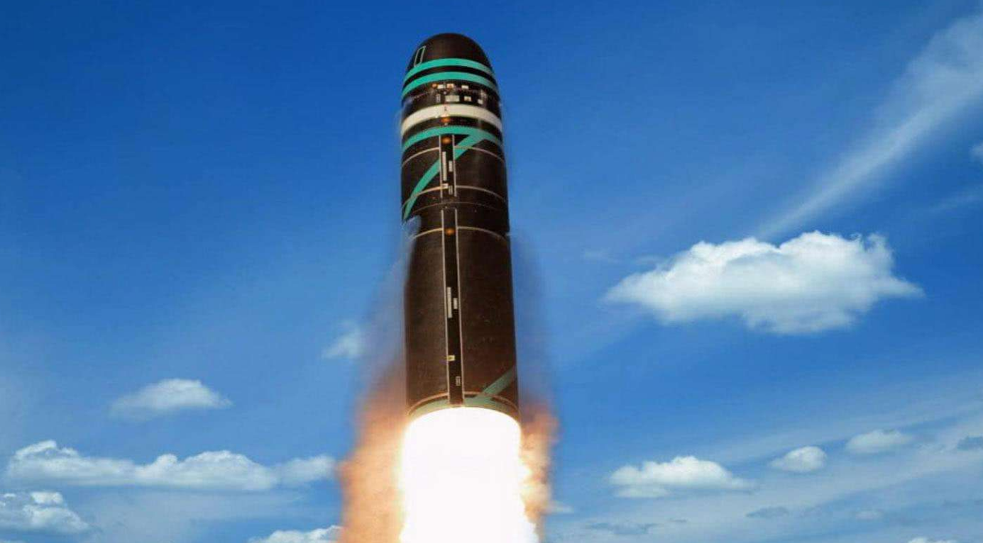 原创美国成功测试,能够携带核弹头的三叉戟ii弹道导弹