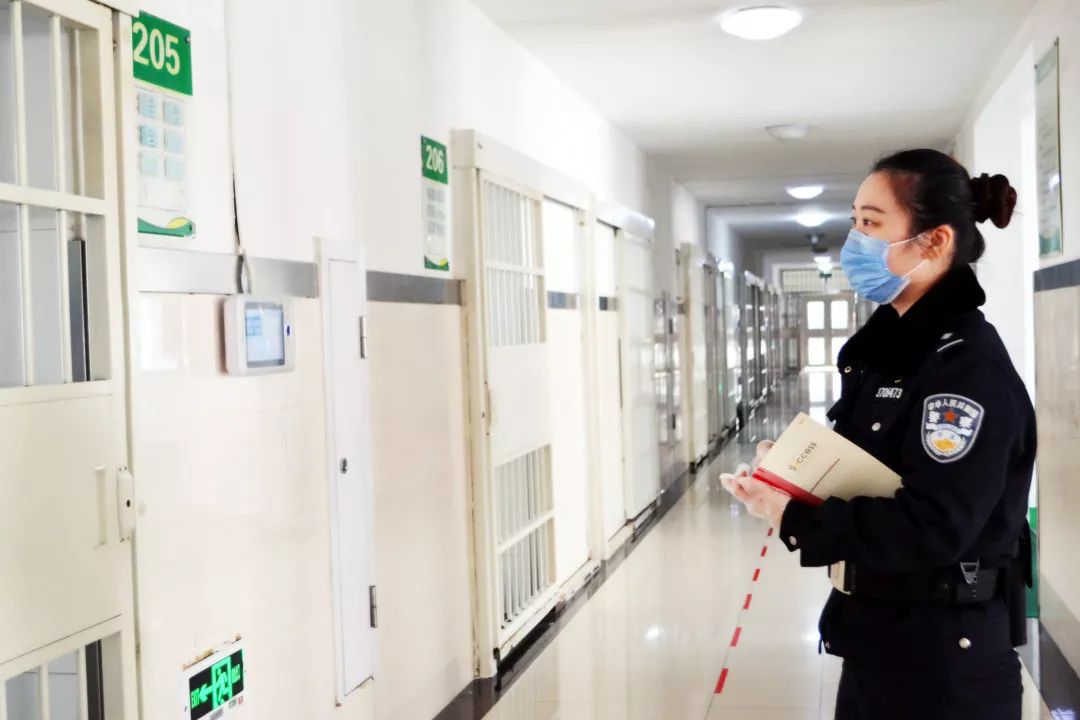 战疫故事你看起来真好看