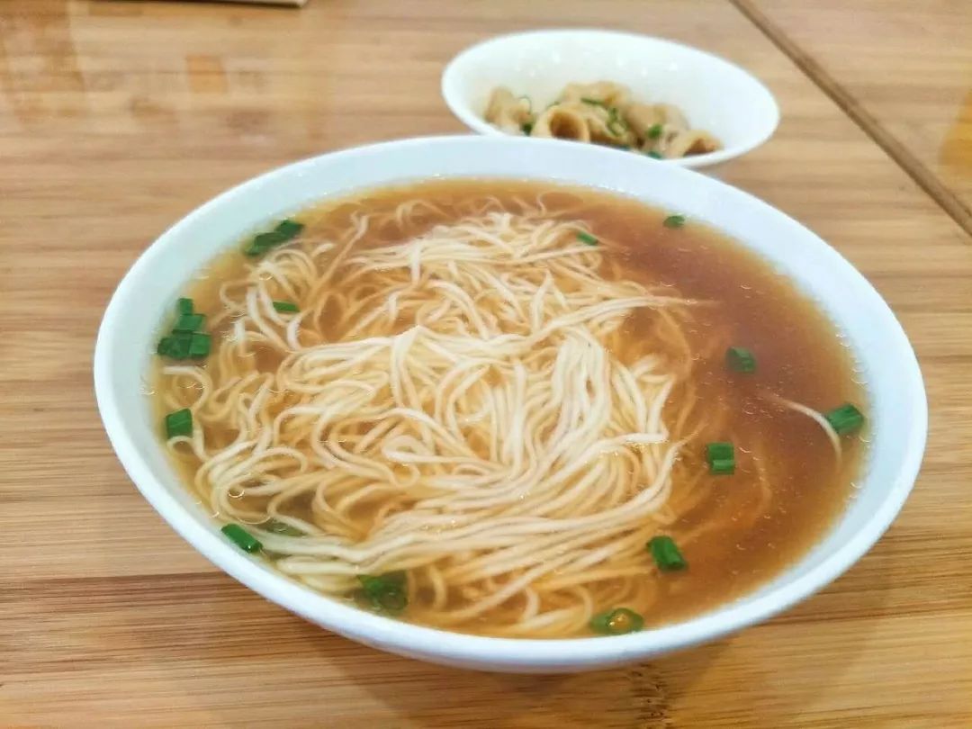 『 食一碗清汤面开启元气满满的一天』7:00.