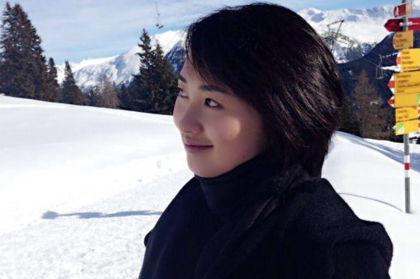 原创                 欧阳智薇:曾经的央视第一美女,当红时被封杀