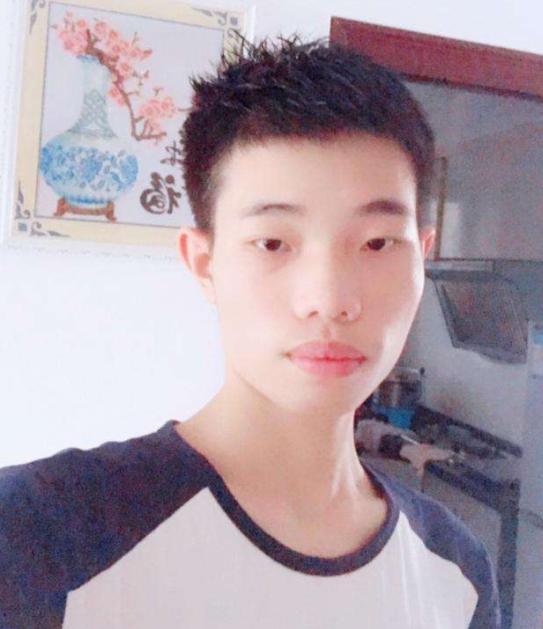 和平精英"国服身法猴"主播,赤手空拳应对99人,黑粉:没法黑