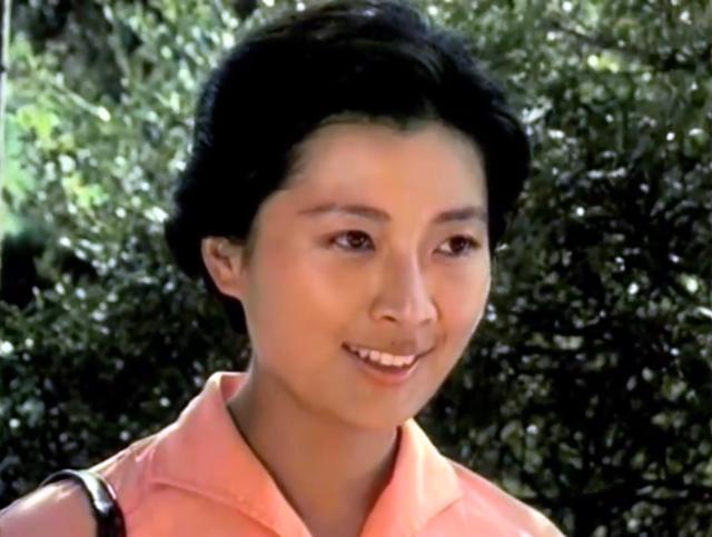 原创昔日美女陈以心王伟平老搭档婚后生活幸福如今近照曝光依然很美