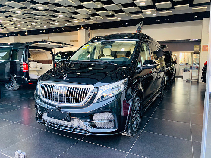 奔驰迈巴赫vs680珍稀酸枝山木装点享别致古韵古香欢迎到店品鉴