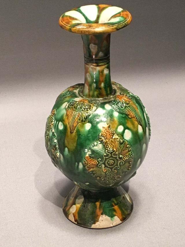 收藏家千万学费总结的经验如何鉴别真假唐三彩