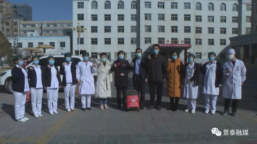 2月16日,景泰县人民医院心内科副主任主治医师曾芳堂驰援湖北武汉