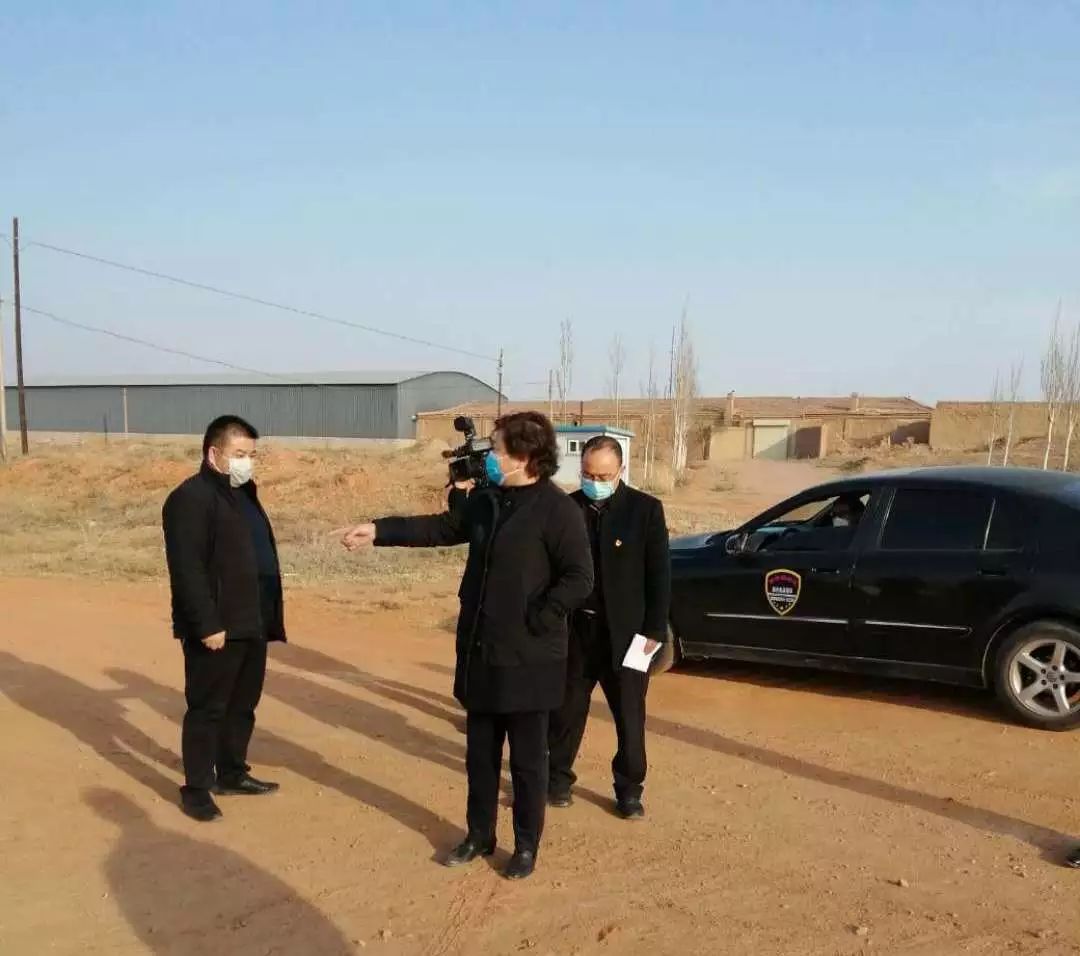 景泰农牧公司每天通过微信,电话等形式详细了解和督促农场疫情动态及