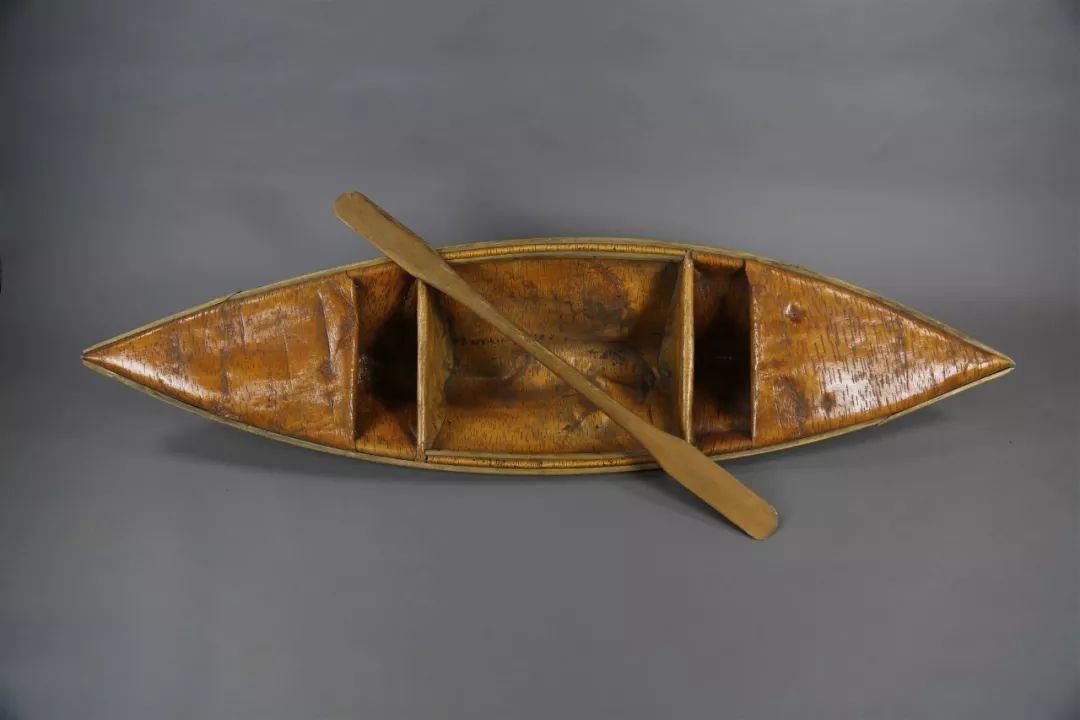 系列专题片第十五集  珍贵文物典藏——《独特的赫哲族桦树皮文物》