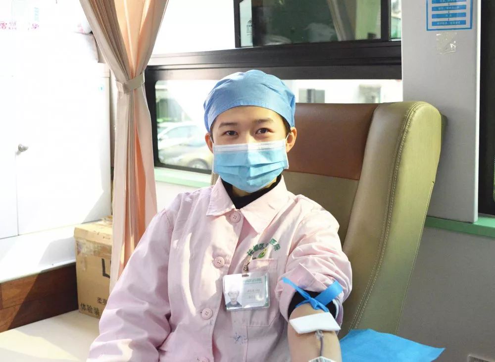 血源告急我院党委联合工会团支部组织开展无偿献血活动