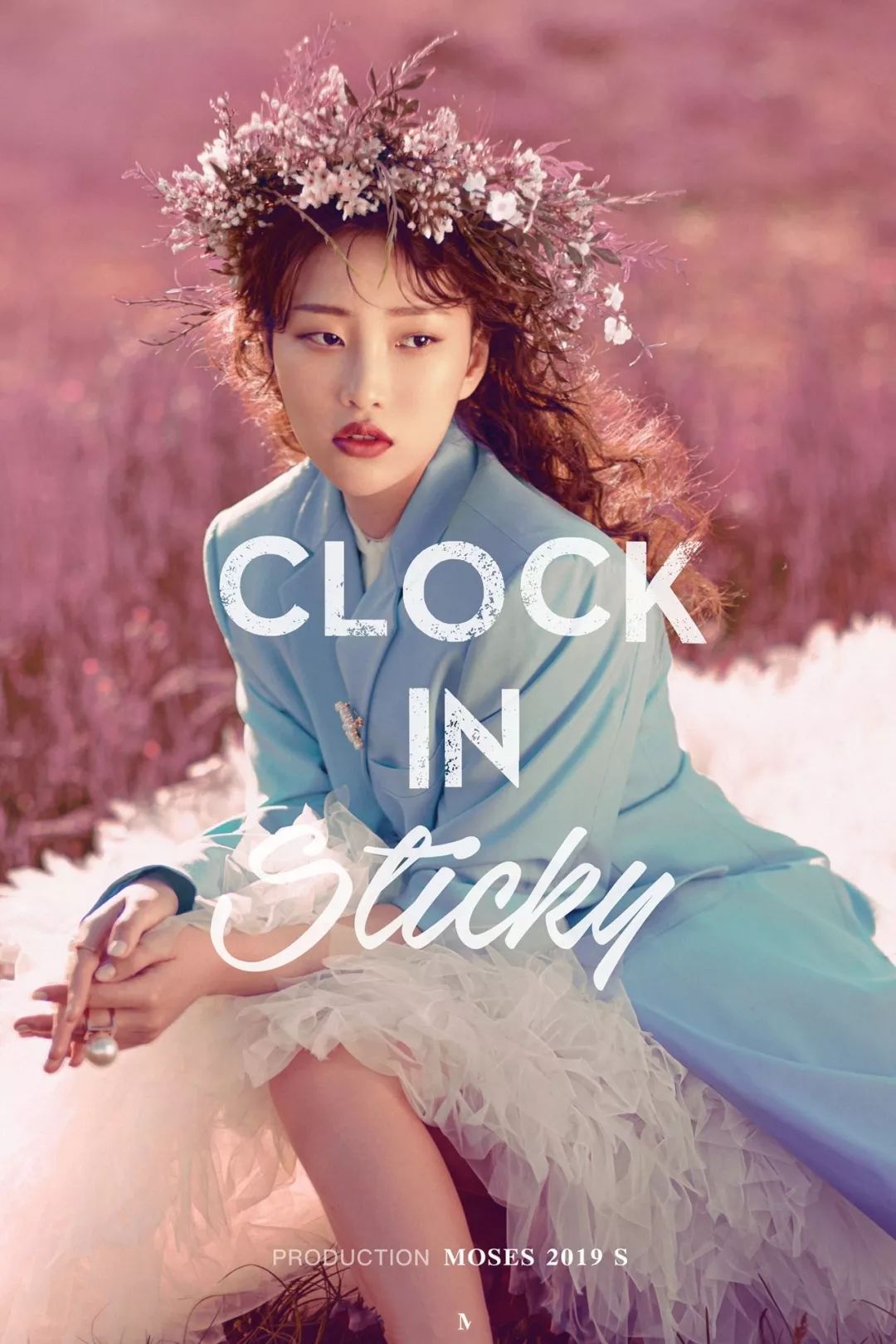 2020秋冬伦敦时装周开幕杜鹃登时尚芭莎封面