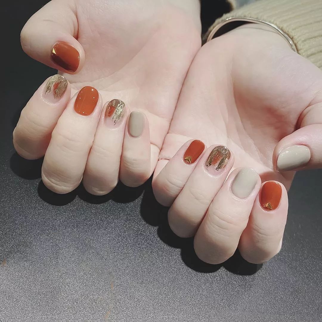 今年春季短指甲做什么款好看