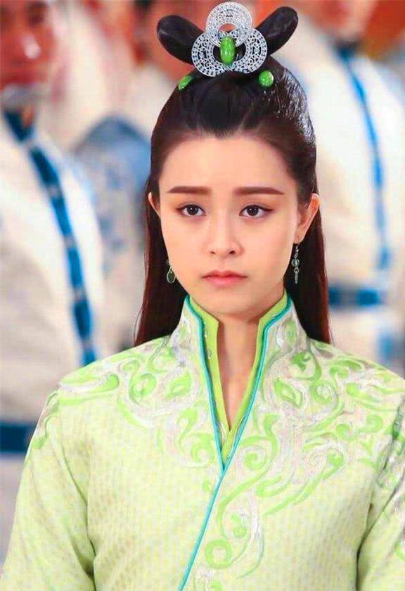 她被誉为男神收割机陈冠希曾公开追求过她她却嫁给了富三代