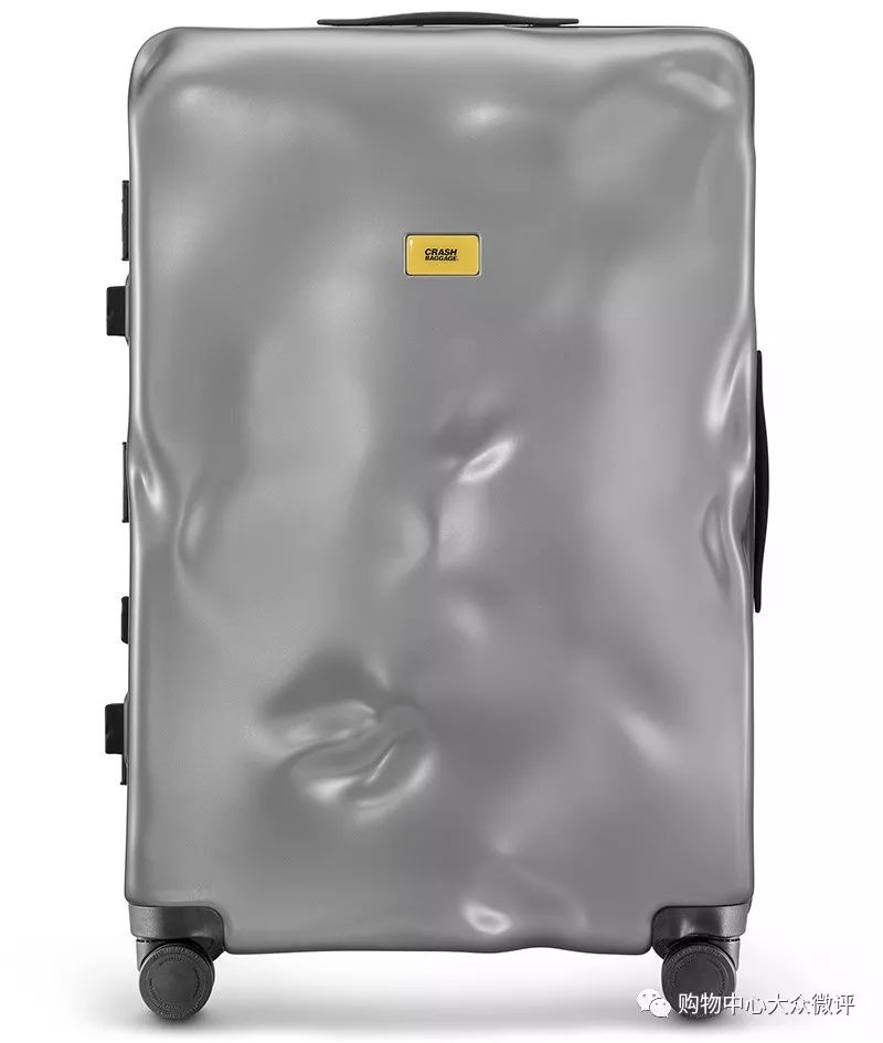 反正都撞凹了crashbaggage的设计让你不必害怕摔坏行李箱