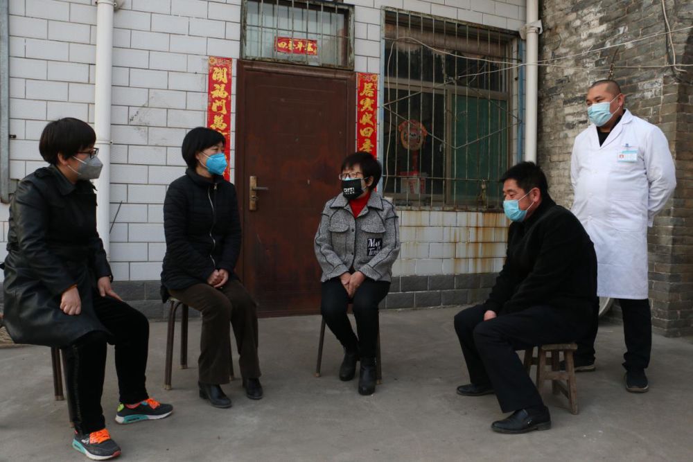 疫情隔离期间的关怀—实地探访交口县温泉乡武汉返乡人员家庭_陈宏