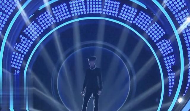 的徒弟,其实还有一重身份,那就是她父亲正是香飘飘公司的董事长蒋建琪