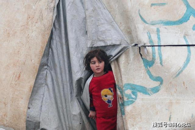 死了比活着更好叙利亚难民在简陋的帐篷里无法抵抗严寒