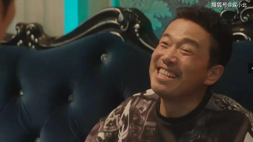 原创蹭网红热度唱戏口型对不上网络语当段子白凯南一点也不好笑