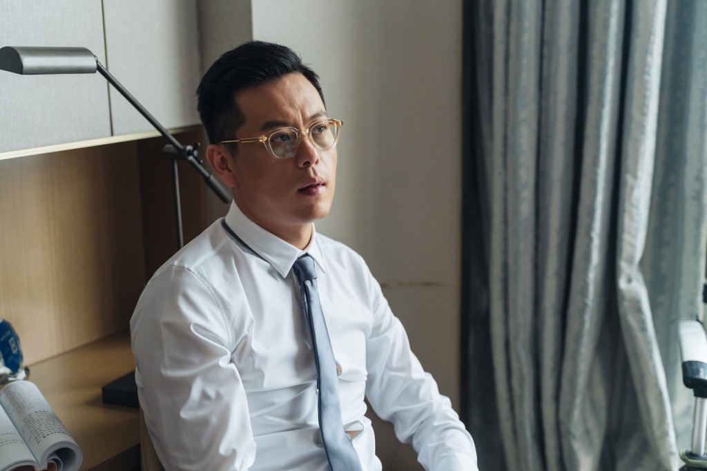 由演员李东学,杨立新,张丰毅,薛皓文,王超帏等联合主演,中央广播电视