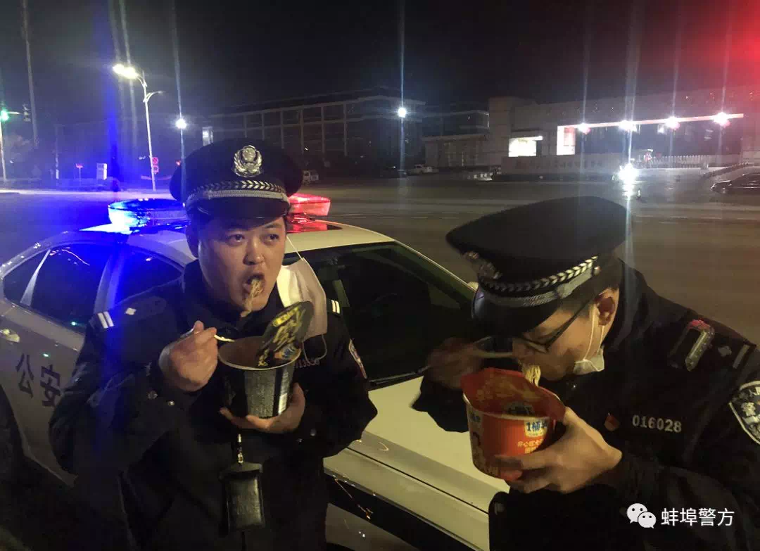 市公安局龙子湖分局东升派出所女民警杨帆这样跟所长张喆请战!