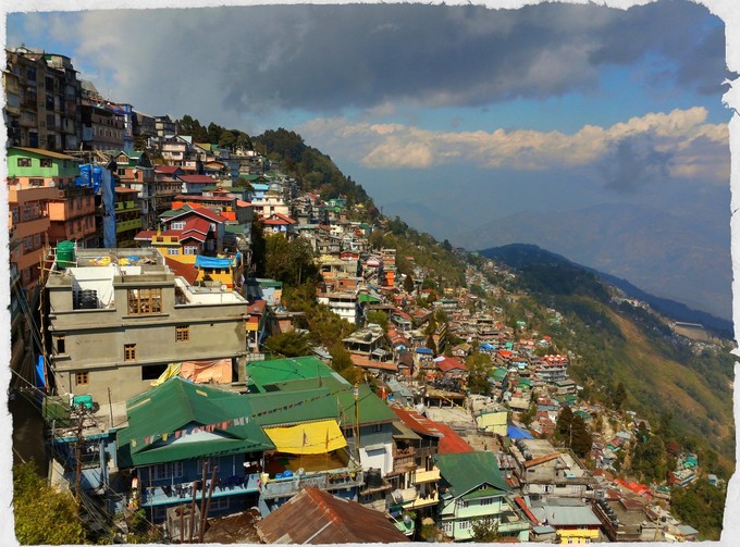 印度大吉岭很奇特除是避暑胜地外这里女孩还长一副中国面孔
