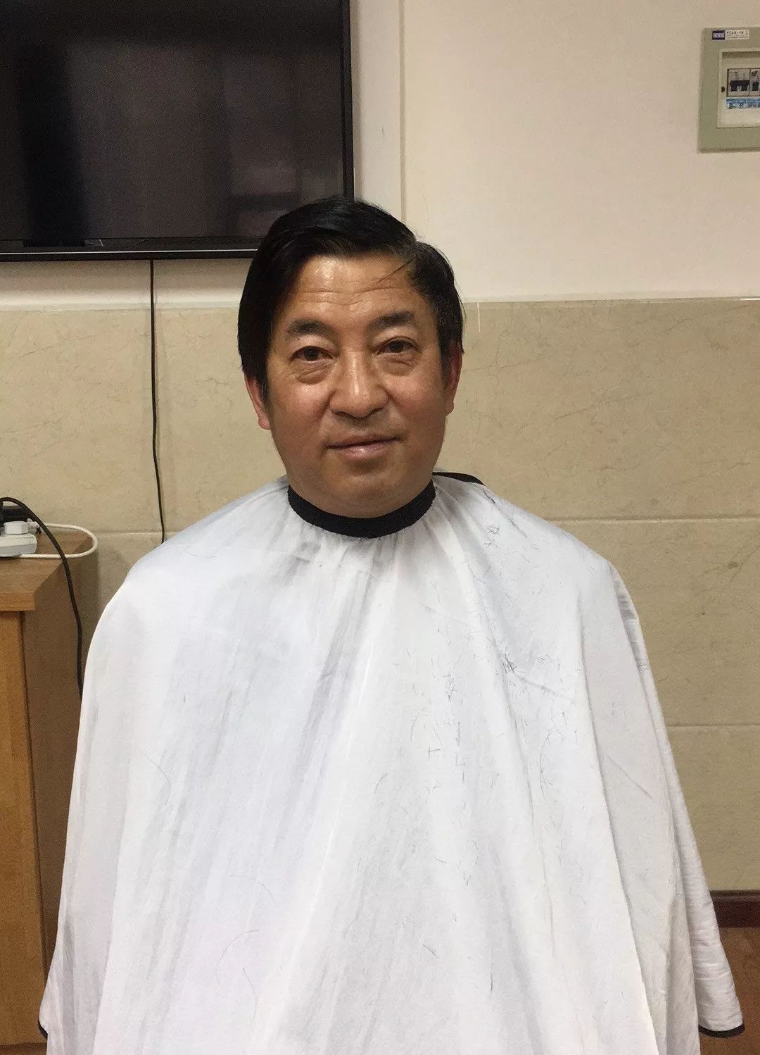 泸定抗疫一线那些被发型封印的颜值