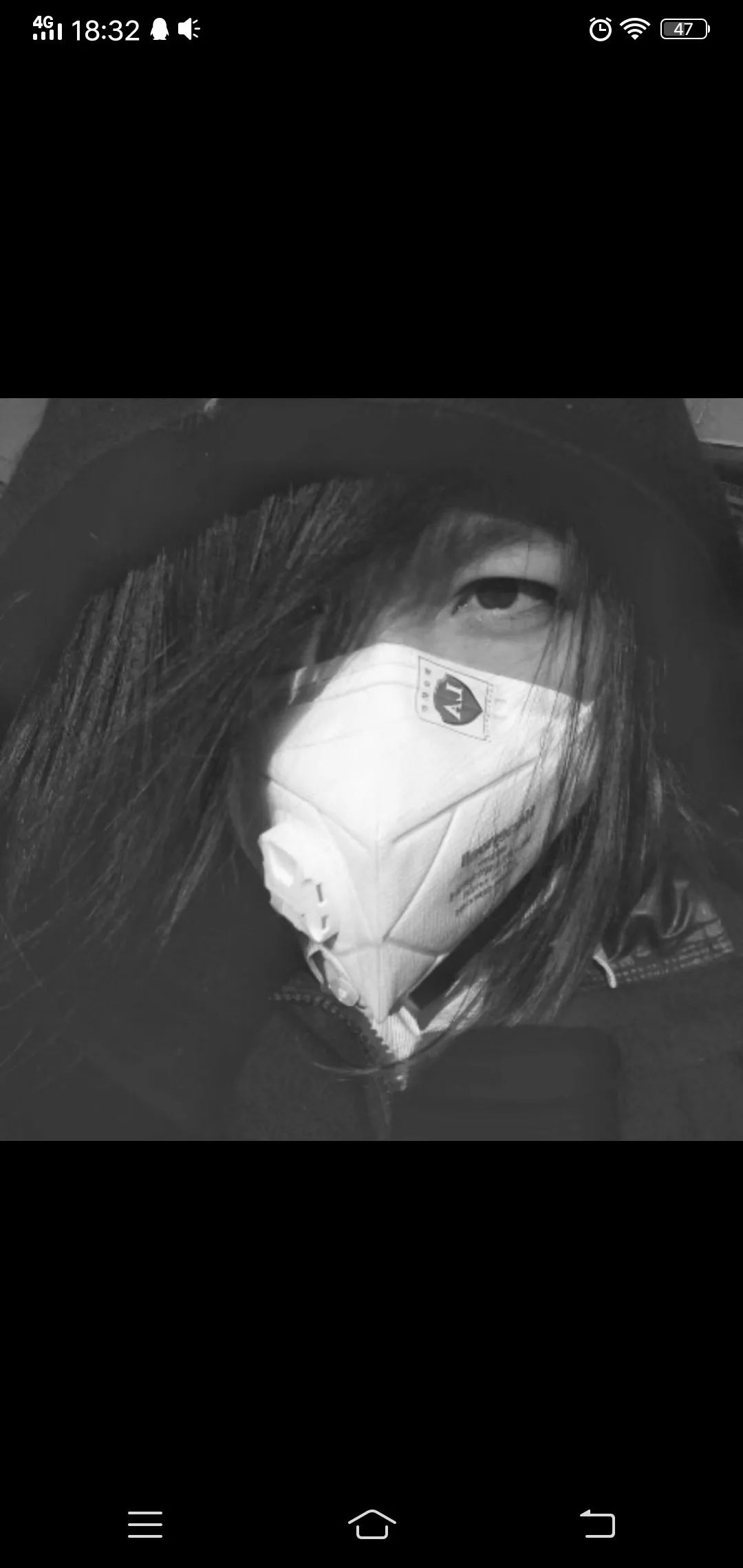 微信里戴口罩的你