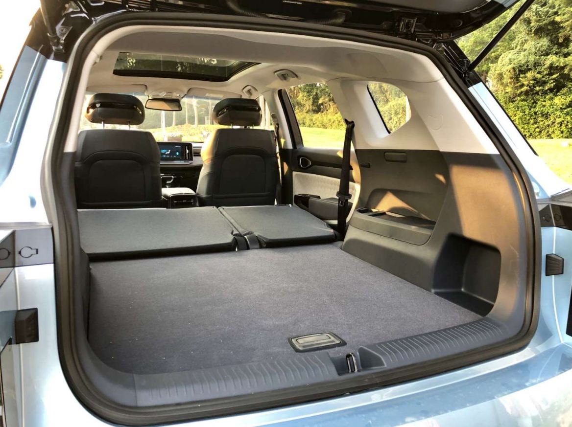 新宝骏rm5提车心得大空间如何装人又载物从车品看人品