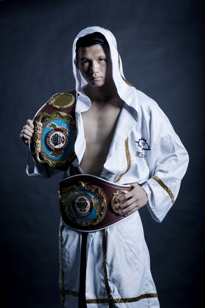 周二,洛教讲拳带你了解拳击历史,著名拳击教练田野为你讲述什么是职业