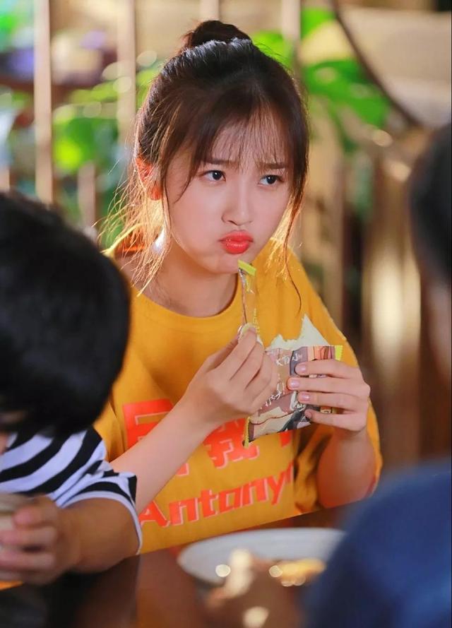 直爽率真又可爱的蔡敏敏是如何"撩"到帅气男神的?