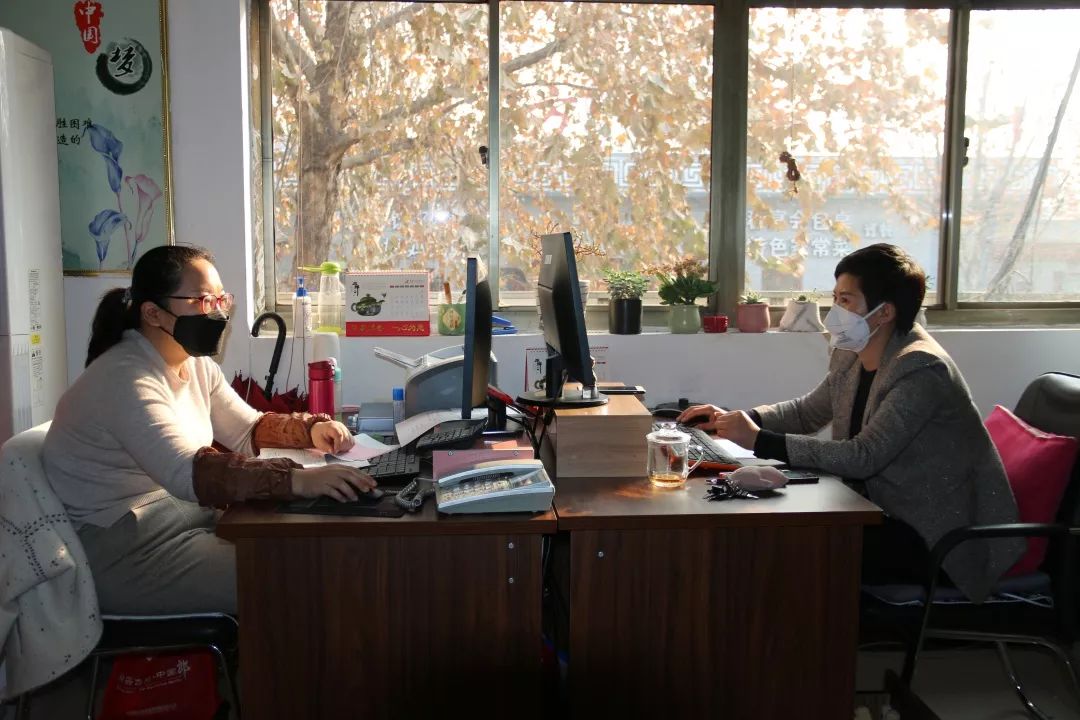 战疫情我在一线四鲍万同抗击疫情个人捐款27万元
