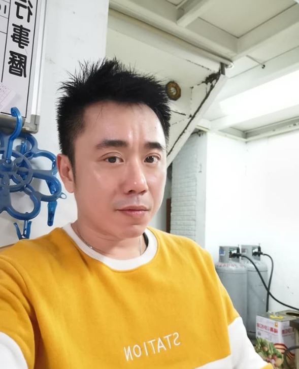 40岁男星公布越南小女友,称已获岳父认可,第二婚妻子送上祝福_温兆宇