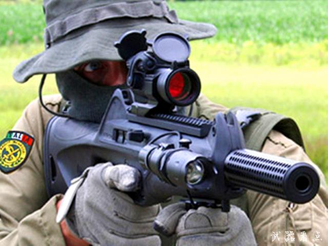 军事丨伯莱塔"风暴"卡宾枪,造型独特,可却采用9毫米口径