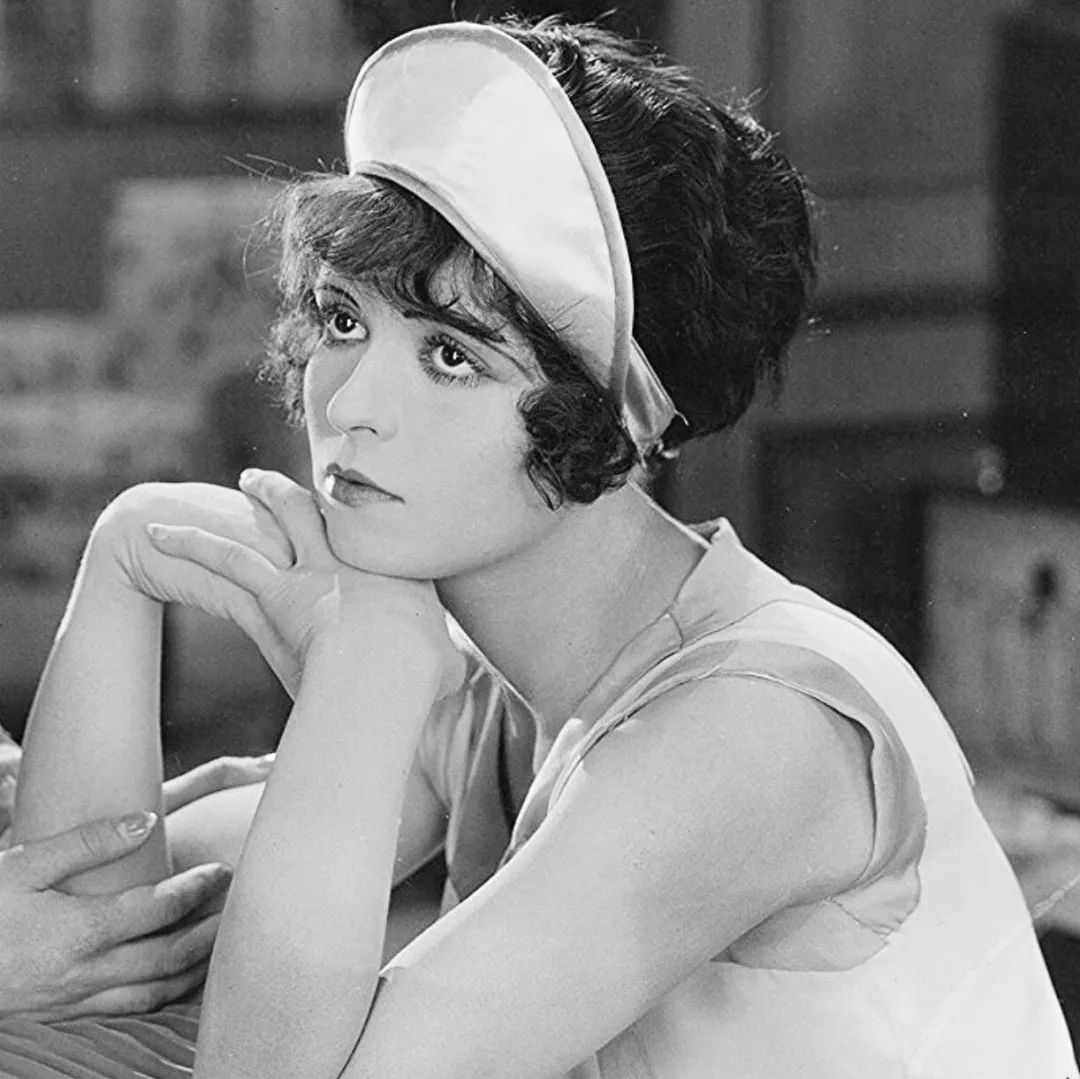 100年前,人们曾这样走出艰难岁月