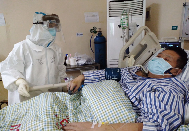 探访常德市二医院icu重症监护感染病房:"开科后就再没回过家"_病人