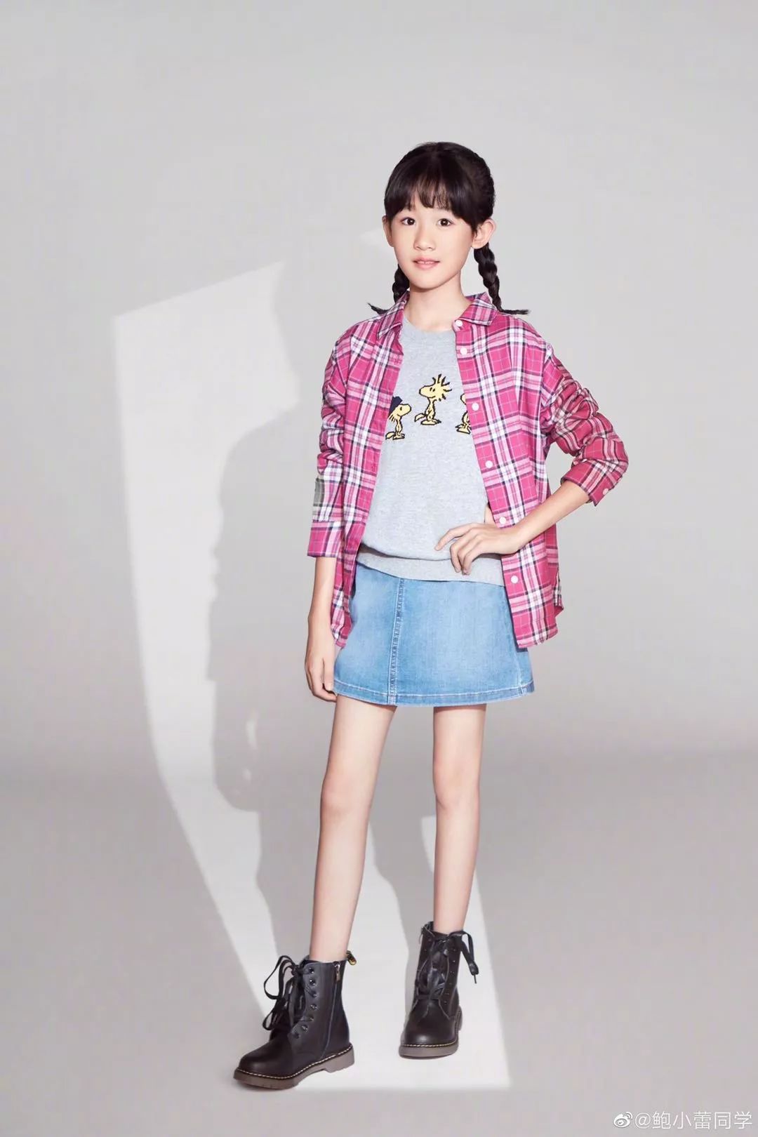 11岁贝儿跳舞祈福动作优雅有模有样小脸暗黄身材过瘦引担忧