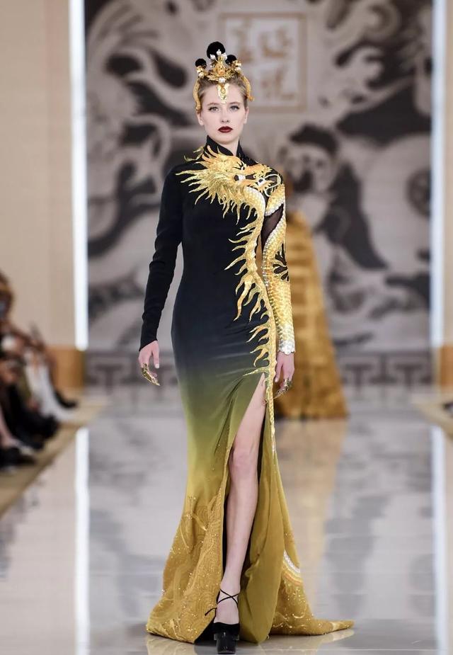 把国粹中国戏曲搬到巴黎时装周盖娅传说的最美国风高定