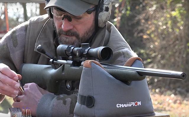 这个系列可以说是目前最为成功的非自动狙击步枪,美国陆军的m24系列和