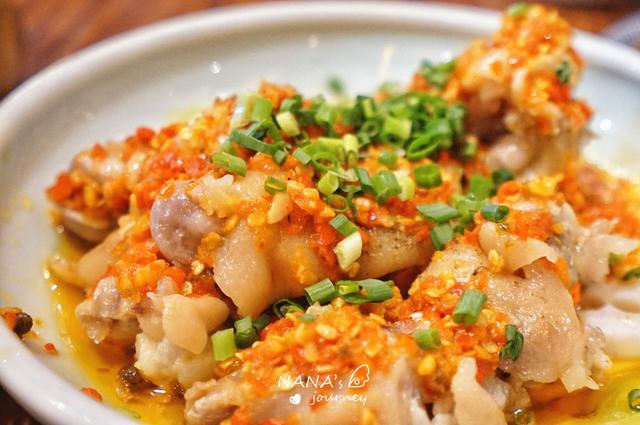 的美味只能由我们帮很多人来品尝了点卤鸡爪完全是为了当小酒的配菜