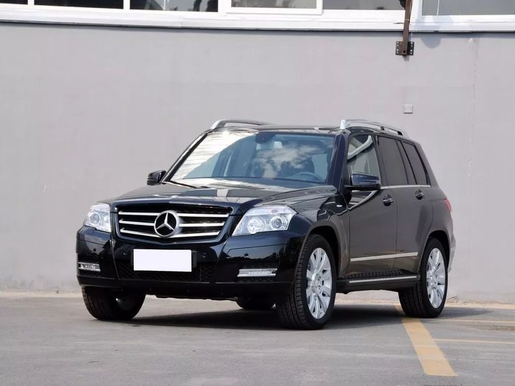 网友偶遇9米长的奔驰glk,全国仅有一台,价值500万!