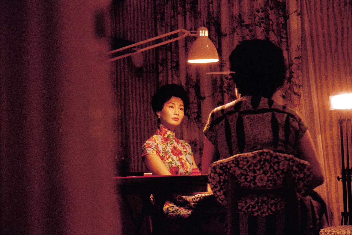 点击获取影片更多资讯电影《花样年华》讲述了一个发生在60年代香港的