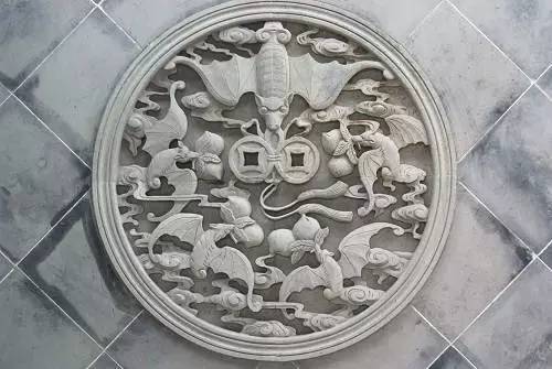 其实蝙蝠在景观界中的地位挺酷